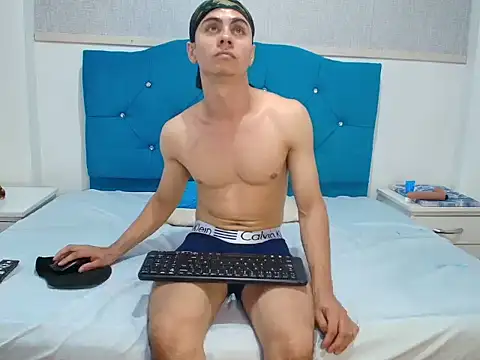 LeoMonnroe's cam snapshot