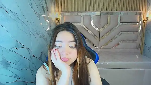 emily__r__'s cam snapshot