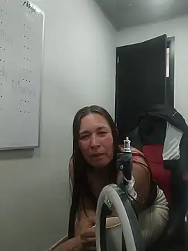 helen_larkin's cam snapshot