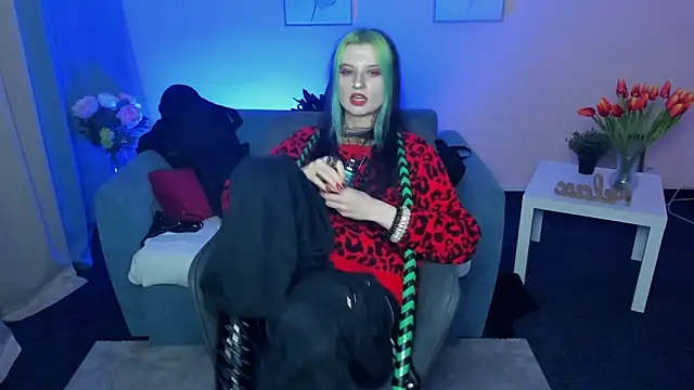 ToxicKittyy's cam snapshot