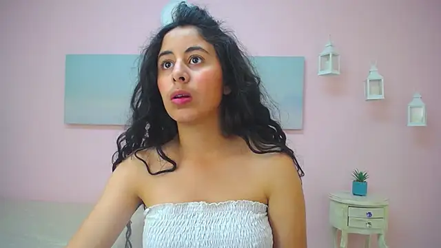 scarlett_clyde's cam snapshot