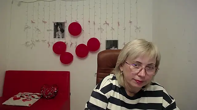 LaurenWishy's cam snapshot