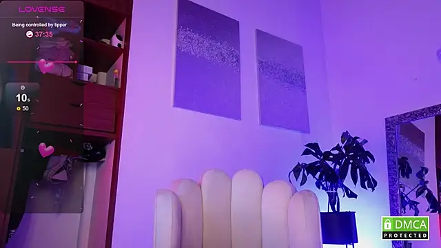 paula_t live sex cam