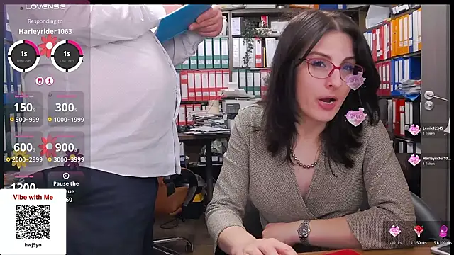 classyladyrellax live sex cam