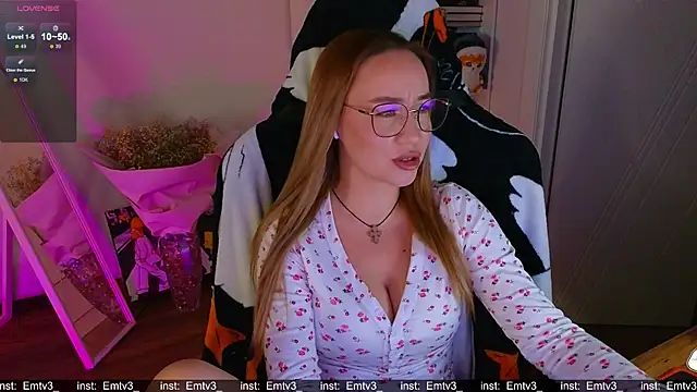 Emili1- live sex cam