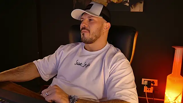 AngeloEric's cam snapshot