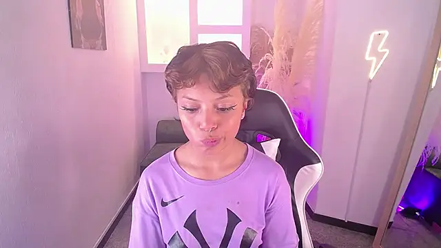 melodyy_as's cam snapshot