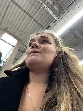 Holy_Tereza's cam snapshot