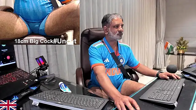 OnlineBossUK live sex cam