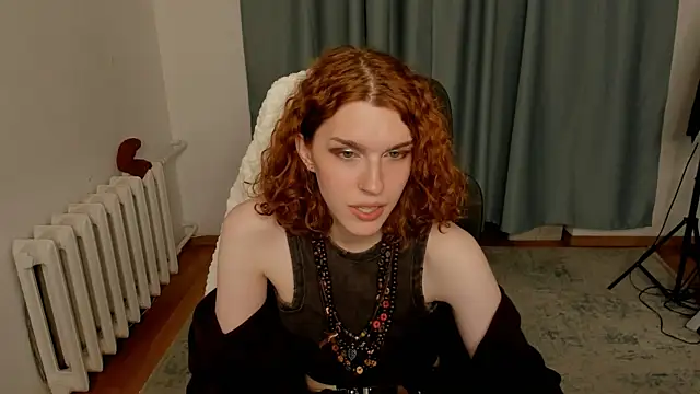 LunarHollow live sex cam