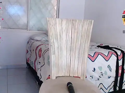 julieth_spencer1's cam snapshot