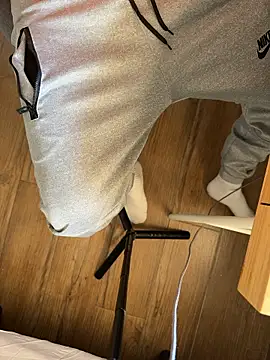 Manu97k live sex cam