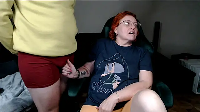 JoannaAndNeighbour live sex cam