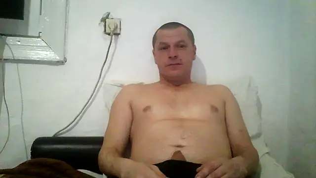 Ivan9iutt's cam snapshot