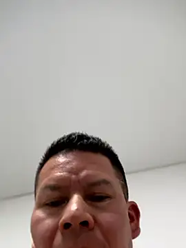 Manu0586 live sex cam