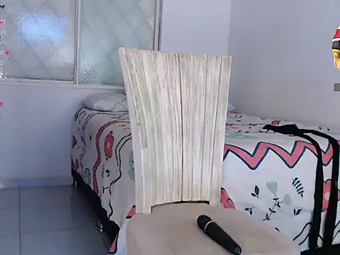 julieth_spencer1's cam snapshot