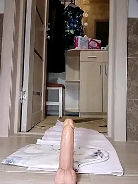 N_i_k_o_l_a_u's cam snapshot