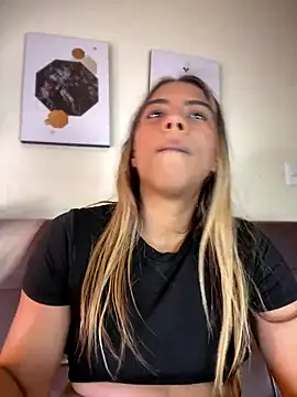 MiaSizzle live sex cam