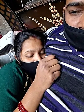 Radhacpl9528 live sex cam