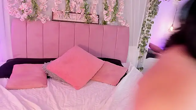 nicky_bonny18's cam snapshot