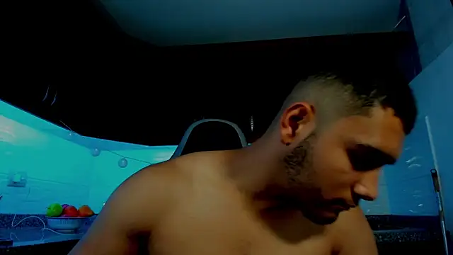 ander_montoyaa's cam snapshot