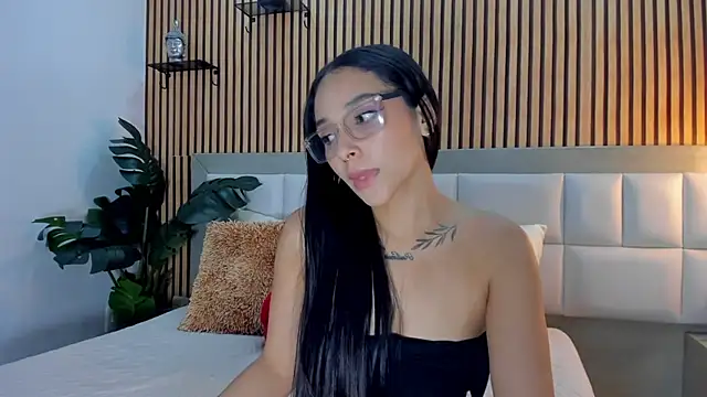 Roseaurora live sex cam