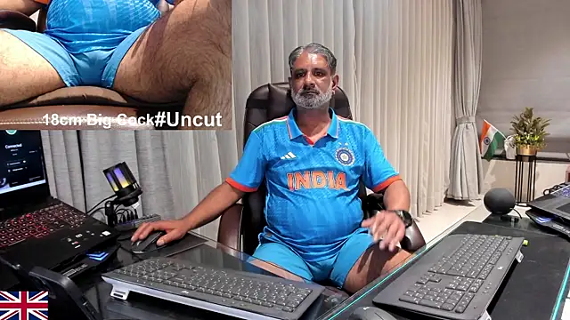 OnlineBossUK live sex cam