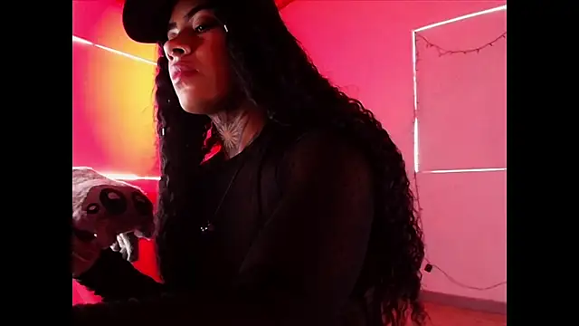 Canela_Osada_'s cam snapshot