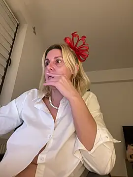 Amelia9798's cam snapshot