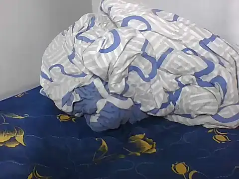 Loving-villian's cam snapshot