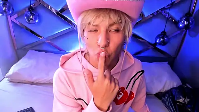 OliIverr22 live sex cam