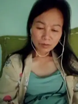 Lili-123k live sex cam