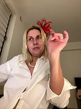 Amelia9798's cam snapshot