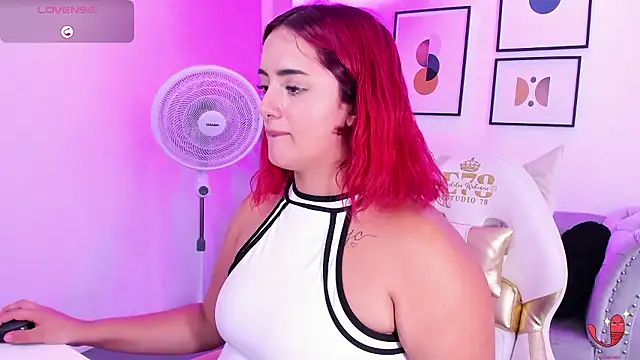 Miiia_rousse's cam snapshot