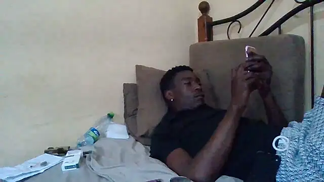 SmallGoodNutt's cam snapshot