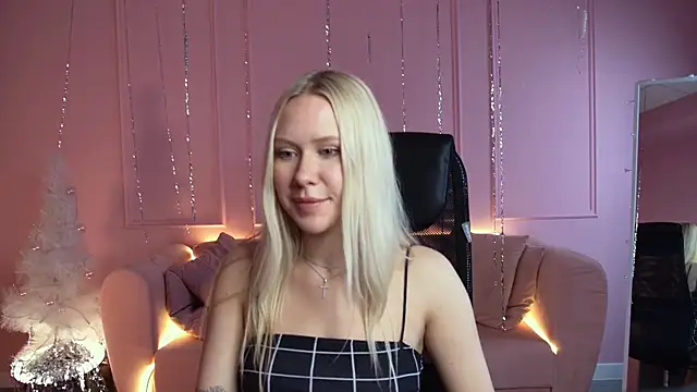 AprilChambers's cam snapshot