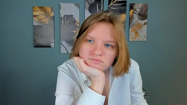 LilianSwall live sex cam