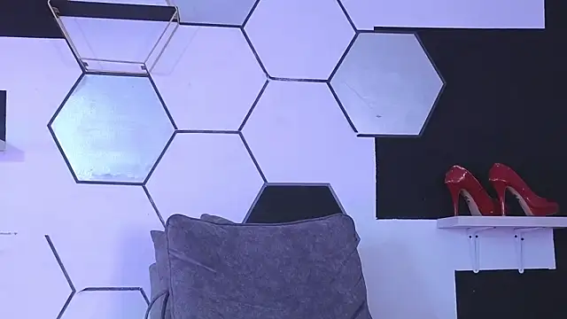 alondrabigtits live sex cam