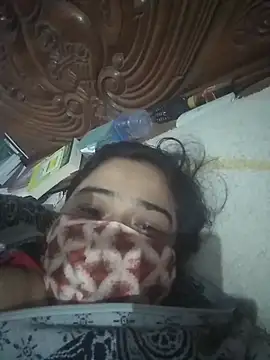 momo_loves's cam snapshot