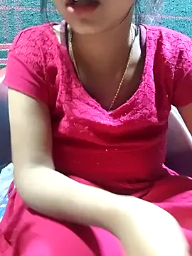 call_me_ammulu099's cam snapshot