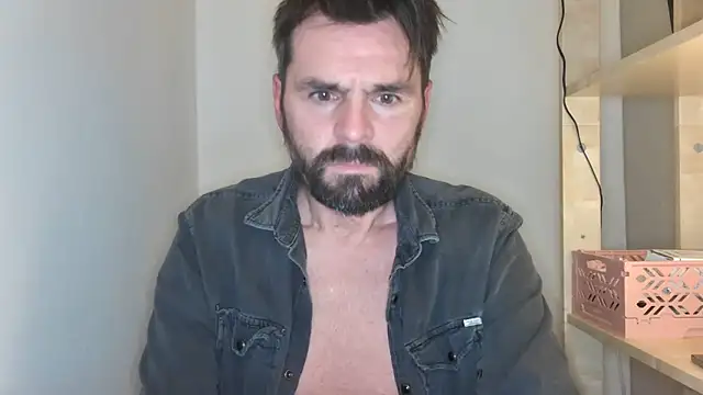 TB1977DK's cam snapshot