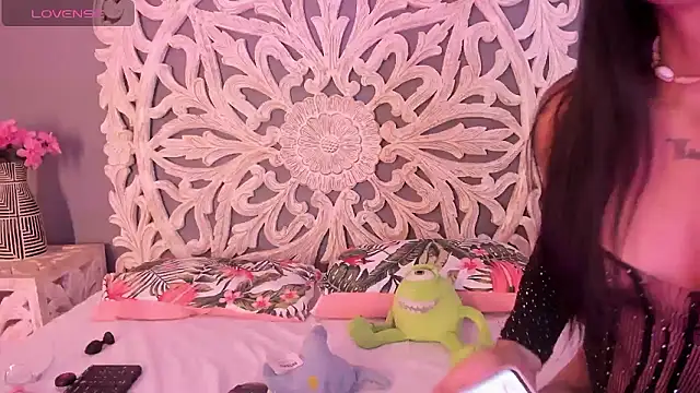 loraineblake's cam snapshot