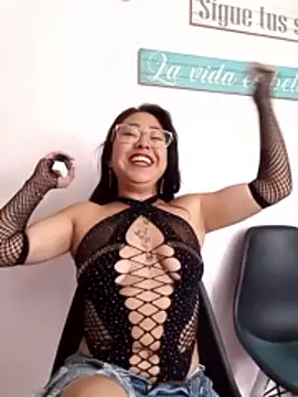 AHSLEYMORRIS's cam snapshot