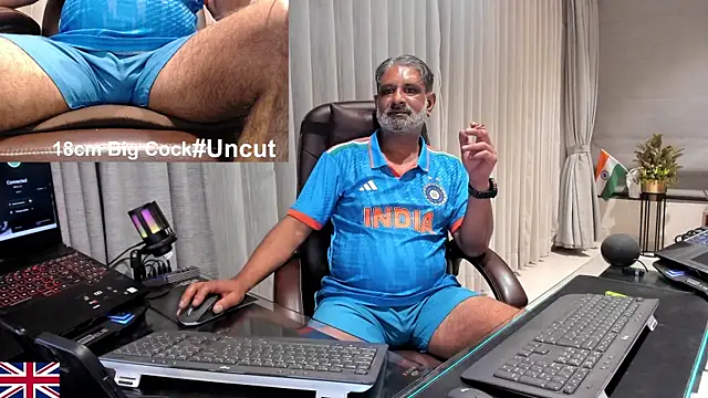 OnlineBossUK live sex cam