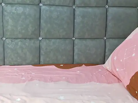 bumpa_gurl's cam snapshot