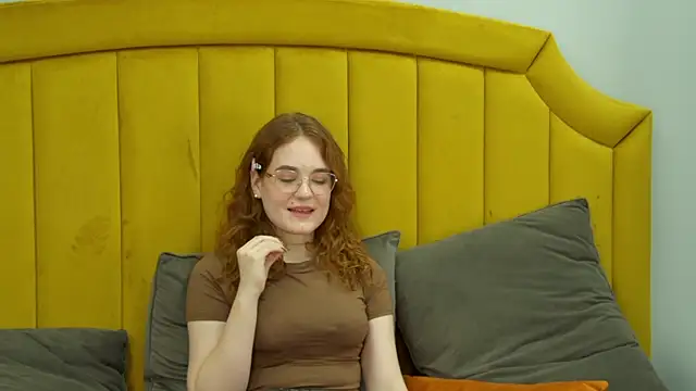 AmyRoy's cam snapshot