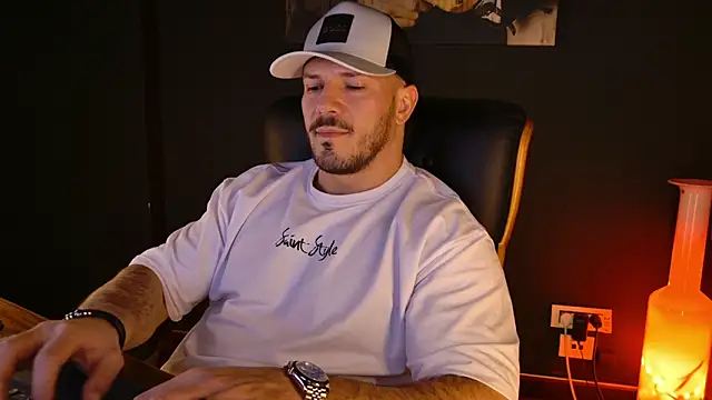 AngeloEric live sex cam