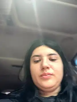 horny_roomiess's cam snapshot