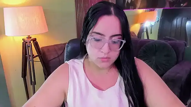 Sofiia_davis23's cam snapshot