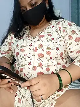 BigAssSarah live sex cam